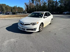 2012 Toyota Camry SE's photo