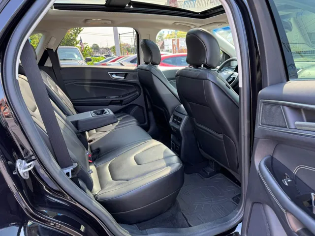 2019 Ford Edge Titanium - Photo 9