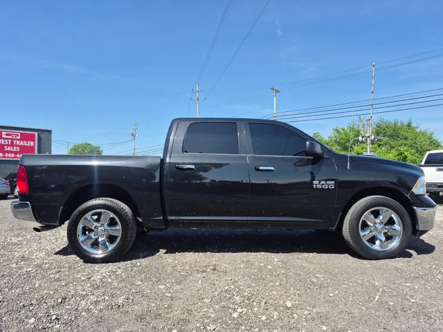 2015 RAM 1500 Big Horn/Lone Star 4x4 Crew Cab's photo