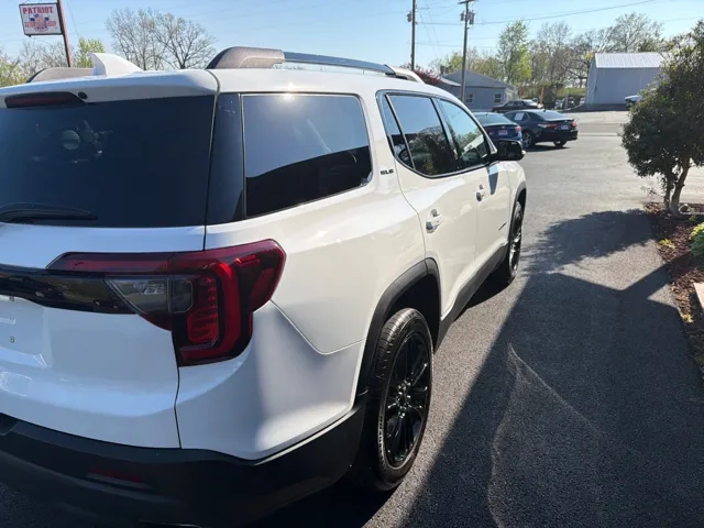 2022 GMC Acadia SLE - Photo 7