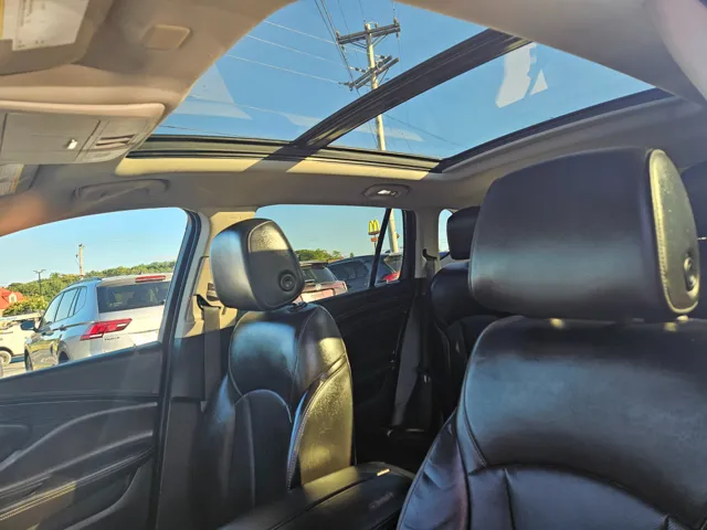 2019 Buick Envision Essence photo 9