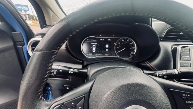 2020 Nissan Versa Sedan SR - Photo 10