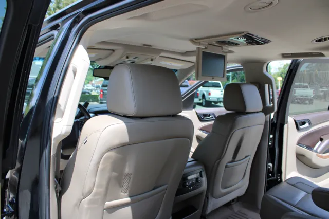 2015 Chevrolet Suburban LTZ - Photo 32