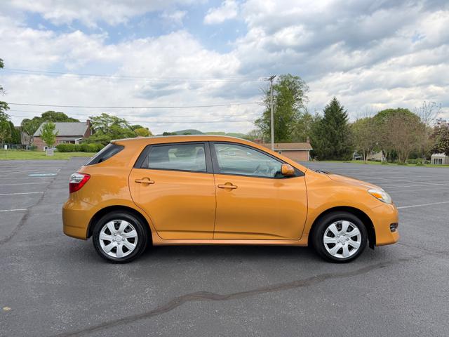 2009 Toyota Matrix Base 4-Speed AT