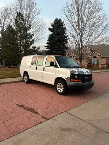 2010 GMC Savana Cargo Base's photo