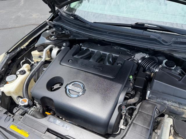 2010 Nissan Altima 3.5 SR