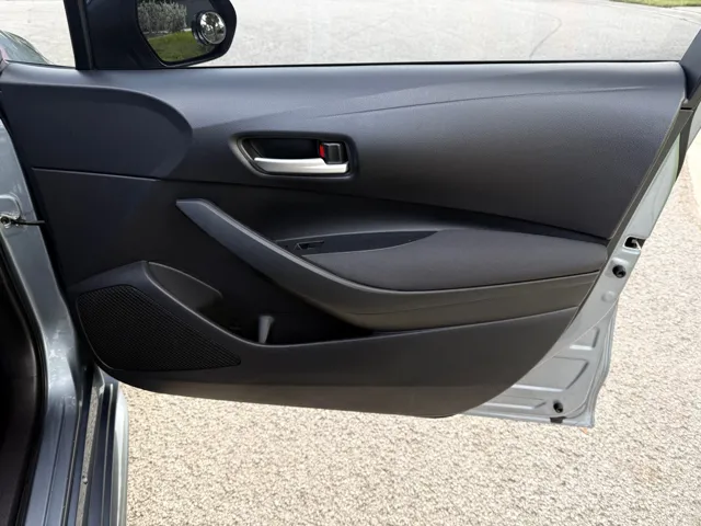 2020 Toyota Corolla LE - Photo 18