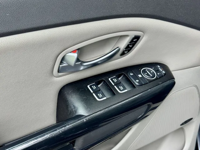 2015 Kia Sedona SX - Photo 13