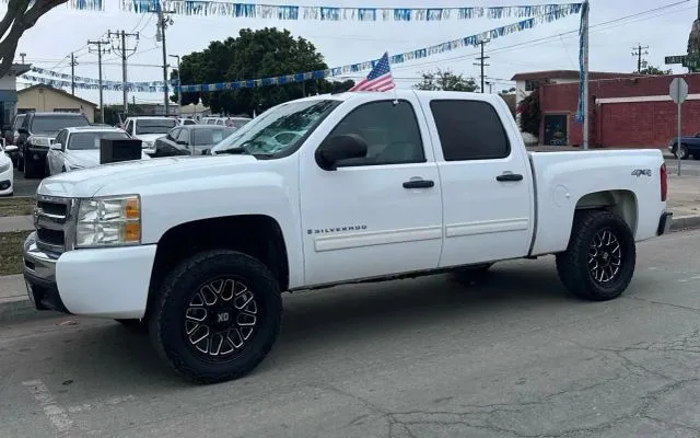2009 Chevrolet Silverado 1500 1LT's photo