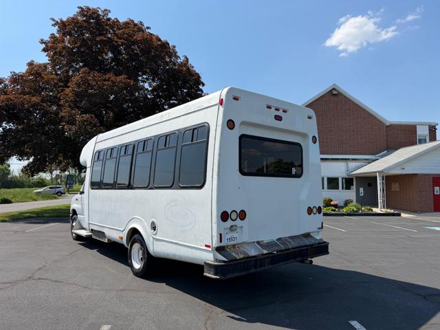 2013 Ford Econoline E450 Shuttle Bus