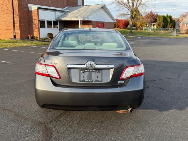 2010 Toyota Camry Hybrid Sedan