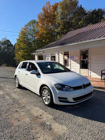 2016 Volkswagen Golf TSI S