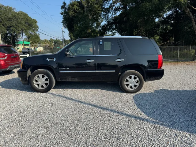 2011 Cadillac Escalade Base's photo