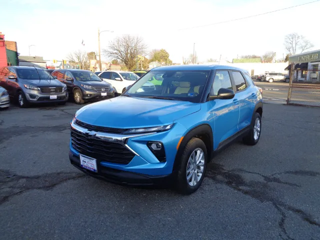 2025 Chevrolet Trailblazer LS AWD's photo