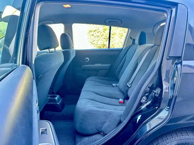 2011 Nissan Versa SL - Photo 30
