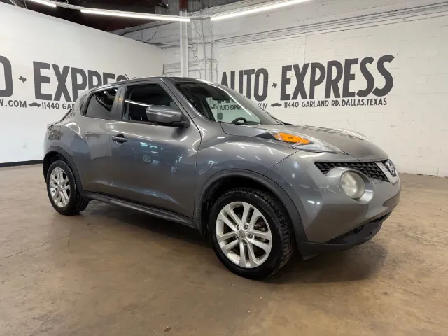 2015 Nissan JUKE SV