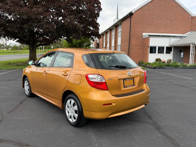 2009 Toyota Matrix Base 4-Speed AT