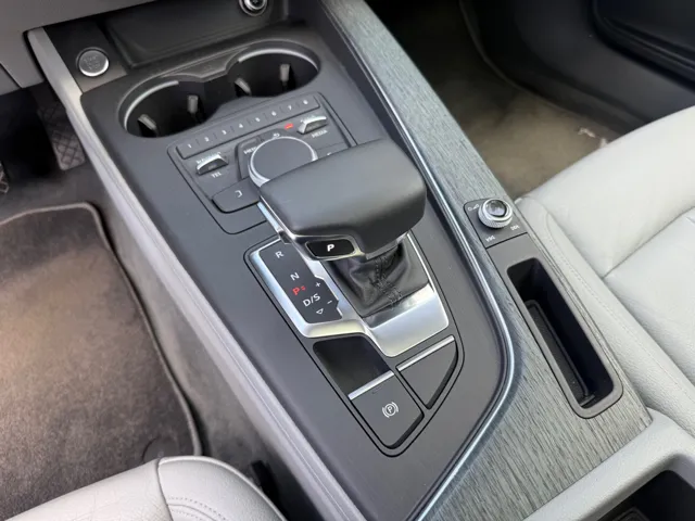 2017 Audi A4 Premium - Photo 12