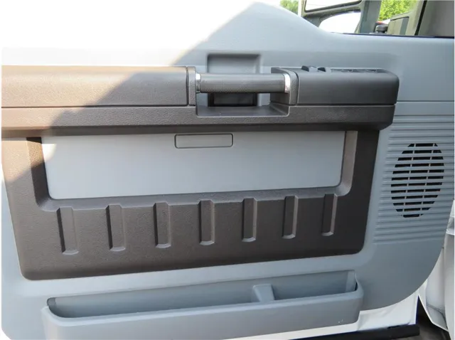 2011 Ford F-450 Super Duty XL - Photo 11