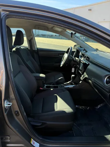 2019 Toyota Corolla LE - Photo 12