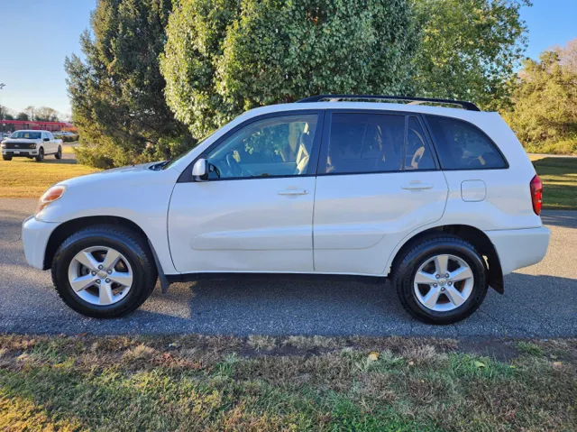 2005 Toyota RAV4 Base