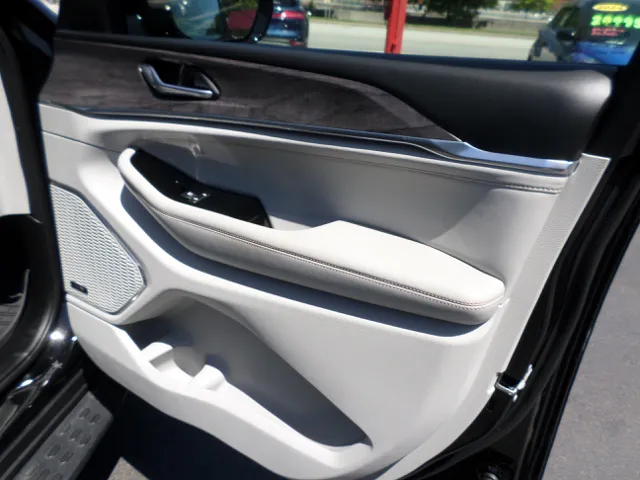 2023 Jeep Grand Cherokee Overland - Photo 45