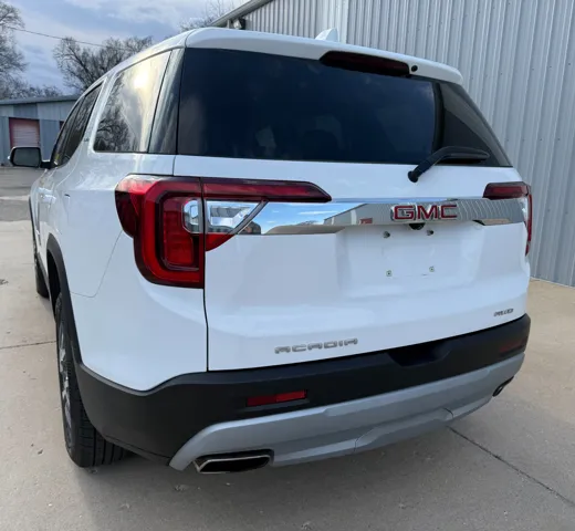 2023 GMC Acadia SLE - Photo 9