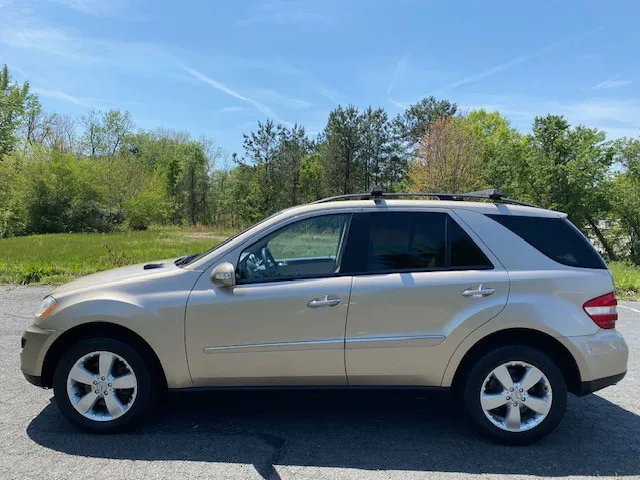 2007 Mercedes Benz ML 500 4MATIC photo 8
