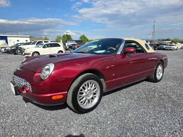 2004 Ford Thunderbird Deluxe's photo