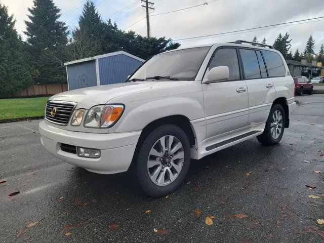 1999 Lexus LX 470's photo