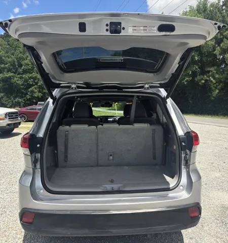 2017 Toyota Highlander XLE - Photo 9