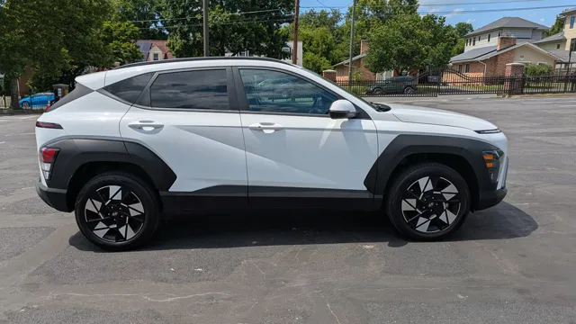 2025 Hyundai Kona SEL - Photo 5
