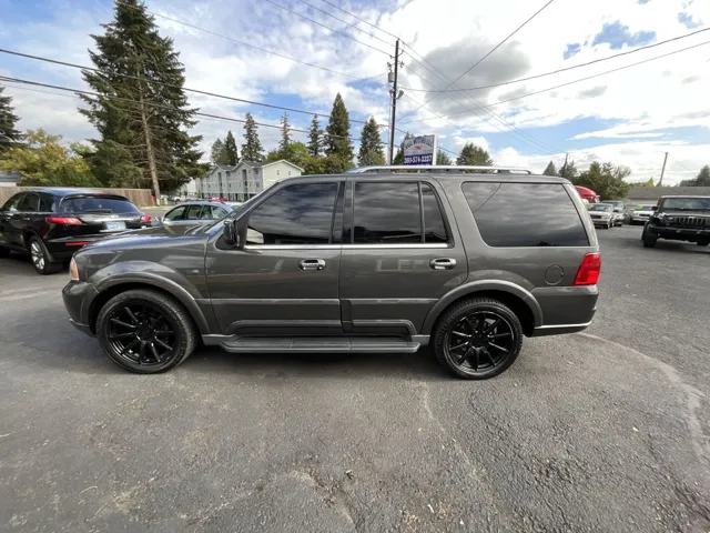2004 Lincoln Navigator Luxury
