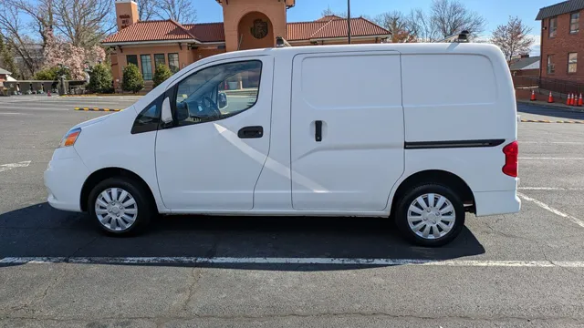 2018 Nissan NV200 SV