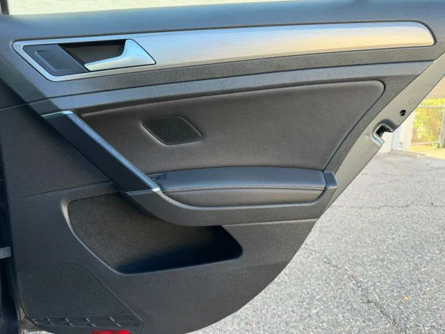 2015 Volkswagen Golf TDI SE - Photo 16