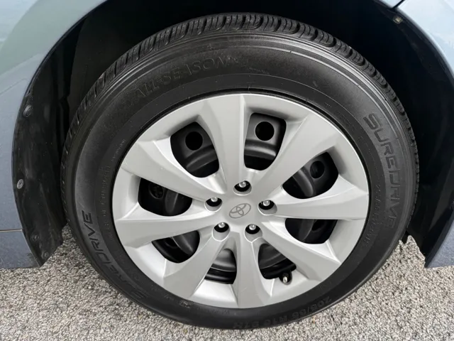 2020 Toyota Corolla LE - Photo 25