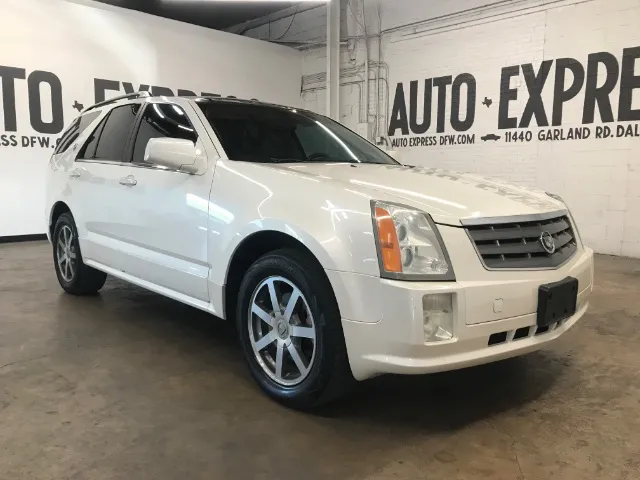 2004 Cadillac SRX Base