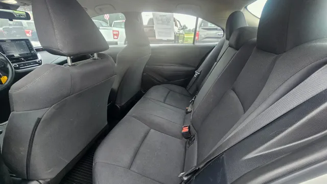 2022 Toyota Corolla LE - Photo 8