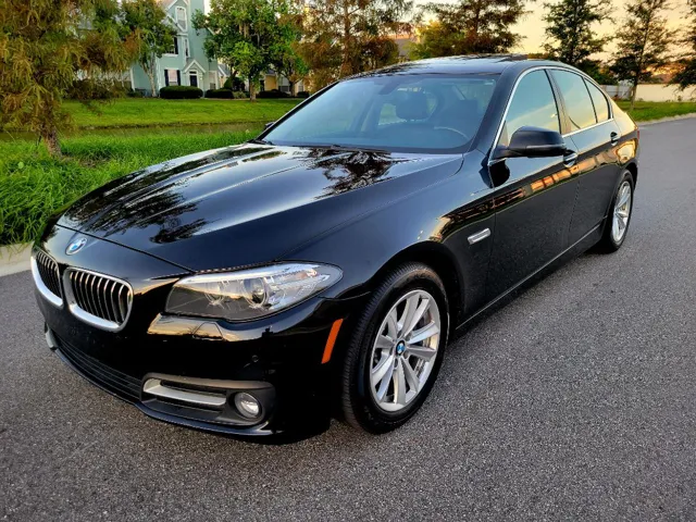 2015 BMW 5 Series 528i