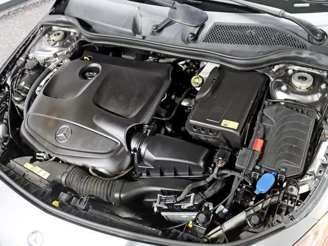 2014 Mercedes Benz CLA 250 4MATIC photo 31