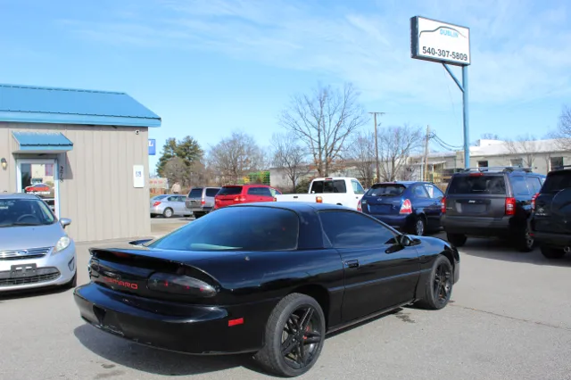 1999 Chevrolet Camaro Base's photo