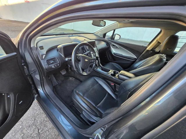 2011 Chevrolet Volt Base - Photo 21