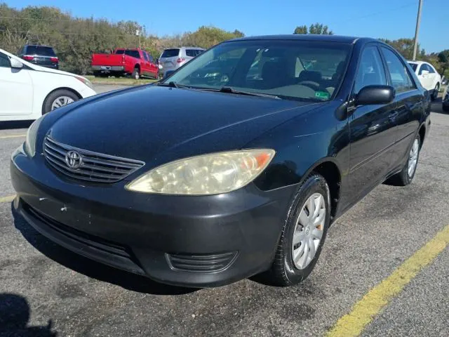 2005 Toyota Camry's photo