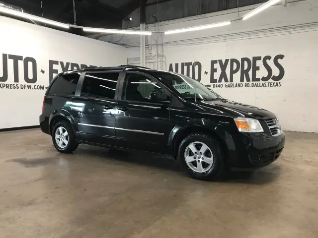 2010 Dodge Grand Caravan's photo