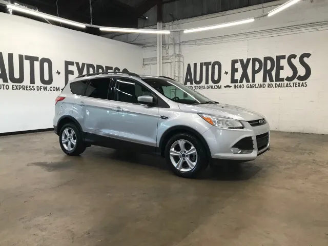 2015 Ford Escape SE FWD photo