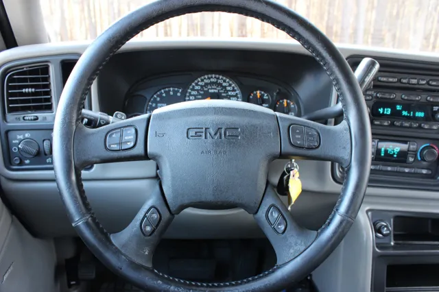 2005 GMC Sierra 2500HD - Photo 29