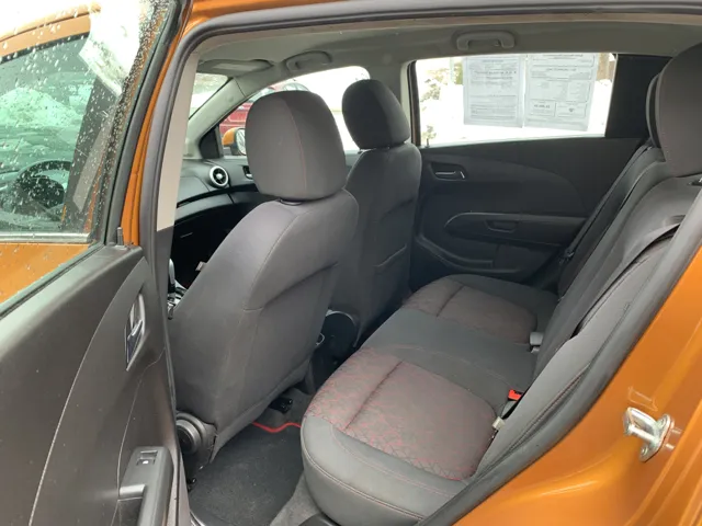 2017 Chevrolet Sonic LT - Photo 9