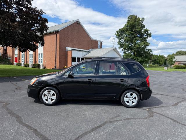 2009 Kia Rondo LX