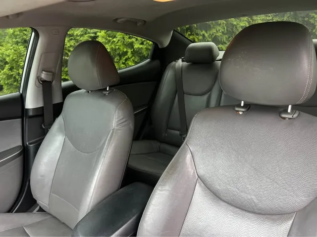 2013 Hyundai Elantra Limited - Photo 17