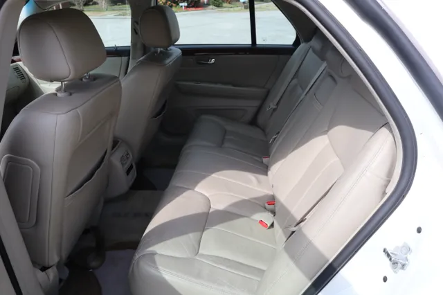 2007 Cadillac DTS - Photo 26